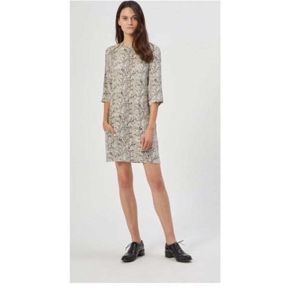 Equipment Aubrey Silk Dress in Sneak Print. - Picture 3 of 9